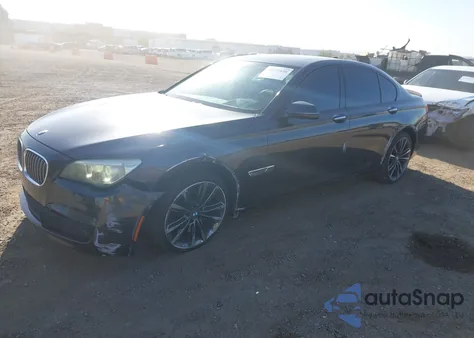 2014 BMW 740I z USA, uszkodzony, nr VIN WBAYA6C5XED826622